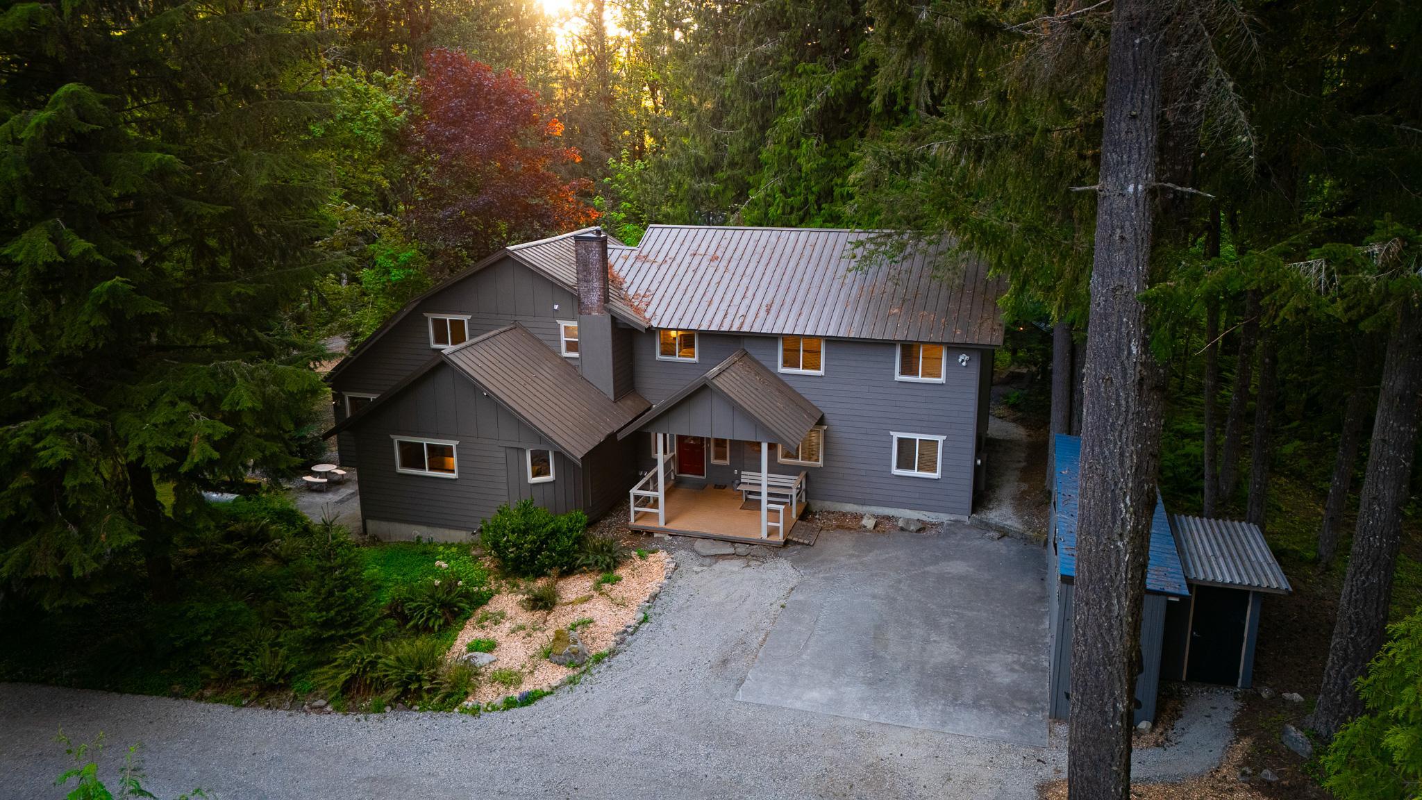 Evergreen Lodge