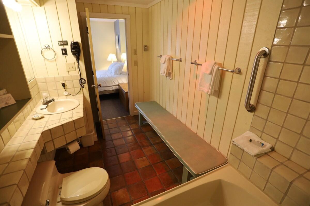 Inns of Waterville Valley 204 One Bedroom Condo at Inns of WV 6